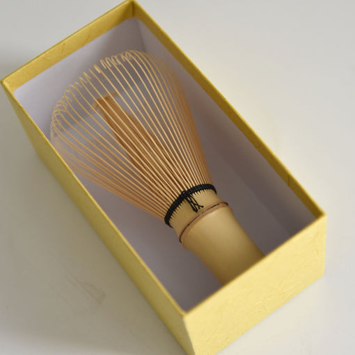 Suikaen Kazuho White Bamboo Matcha Whisk (Made in Japan)